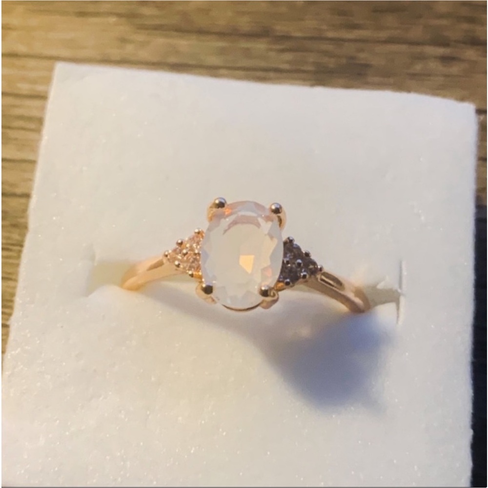 New Woman’s Handcrafted Genuine 18k Rose Gold Natural Moonstone European Ring - Picture 8 of 10